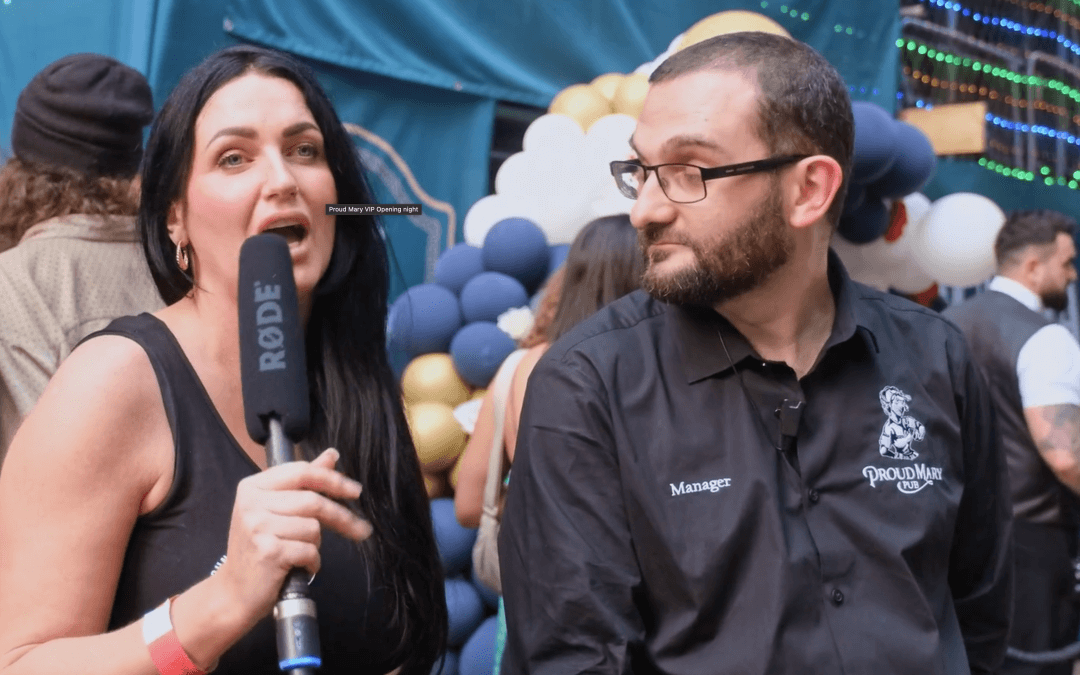 Mike Leahy talks with Siany Martin and Dan Staverly