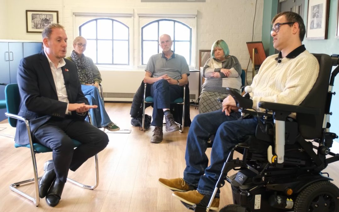 Lee talks with Rob Steward